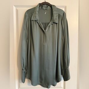 Chic Sage Blouse with Classic Collar